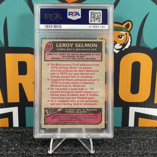 1977 Topps Leroy Selmon #29 RC PSA 8 Tampa Bay Buccaneers Rookie Card