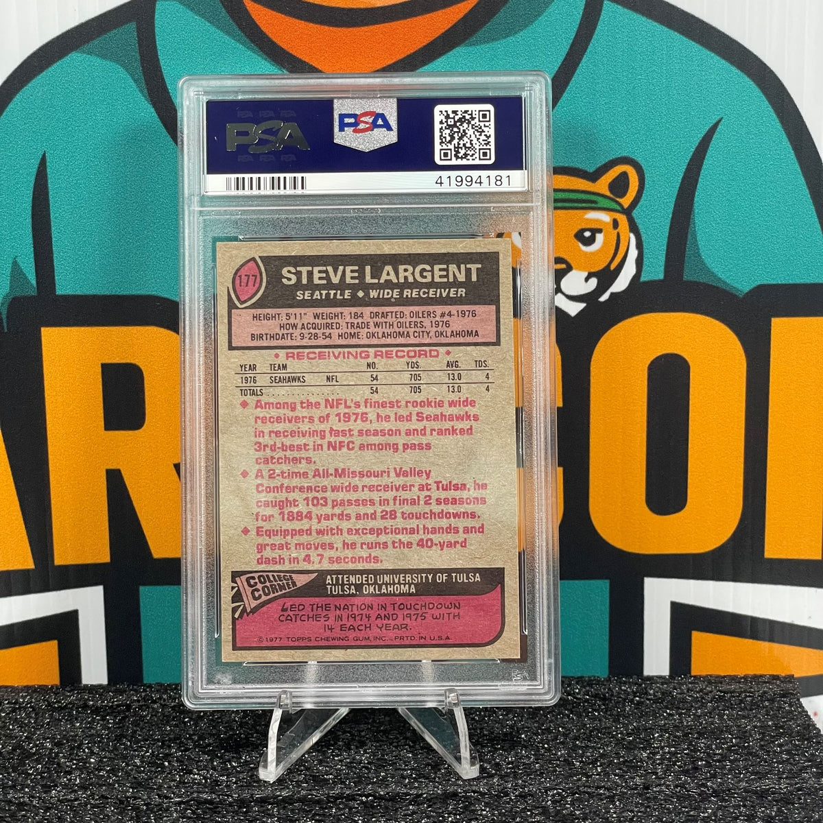 1977 Topps Steve Largent #177 RC PSA 8 Seattle Seahawks Rookie Card