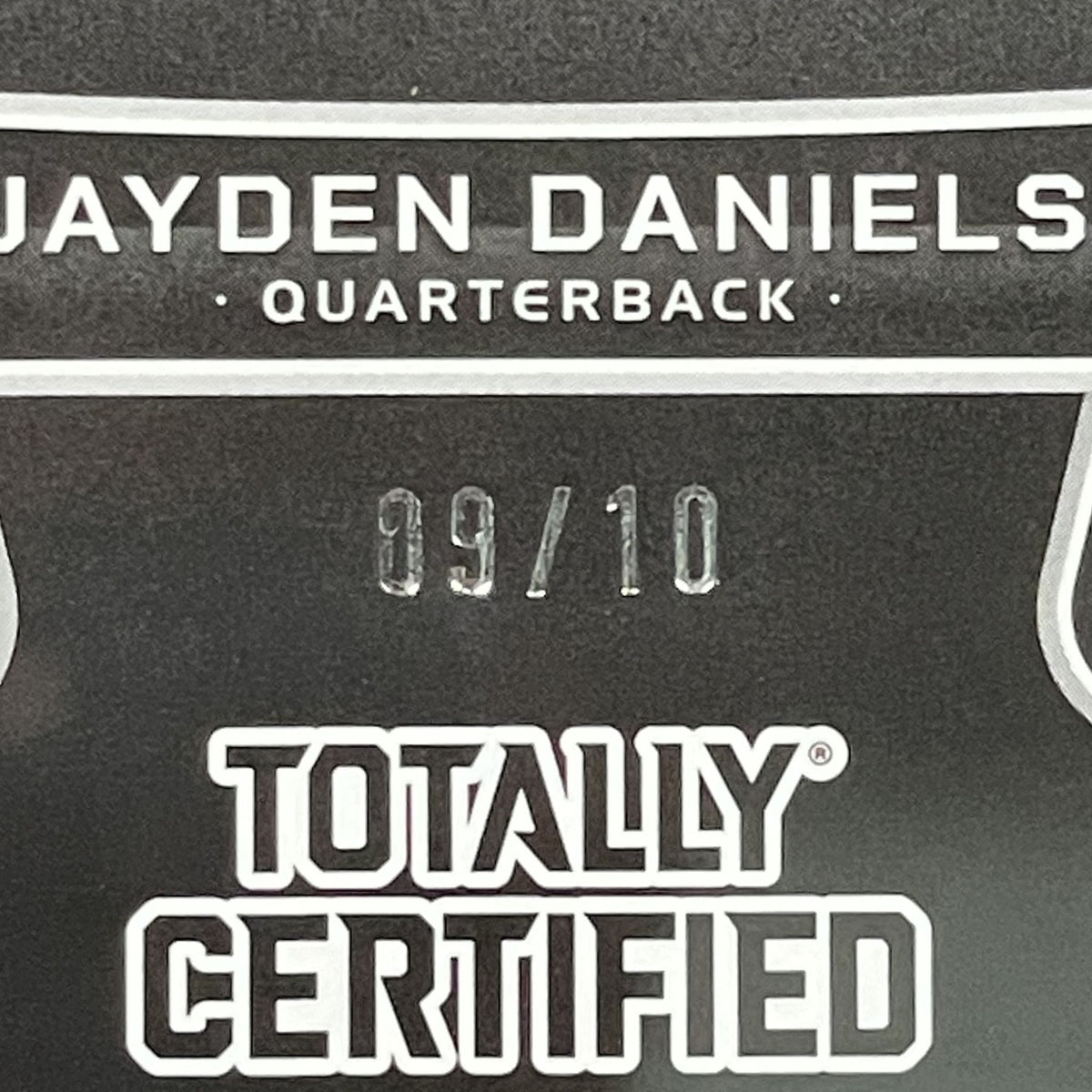 2024 Totally Certfied Jayden Daniels Gold Team-Mirror PLT #09/10 Gold Parallel #21 RC PSA 8 Washington Commanders Rookie Card